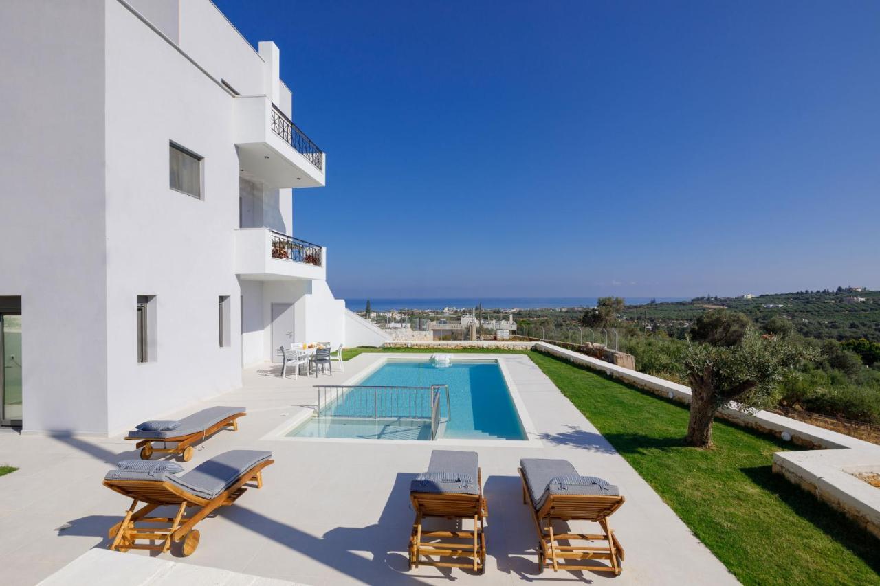 Apartment Tilio - New Apartment With Private Pool 1400M From The Beach Resmo Dış mekan fotoğraf
