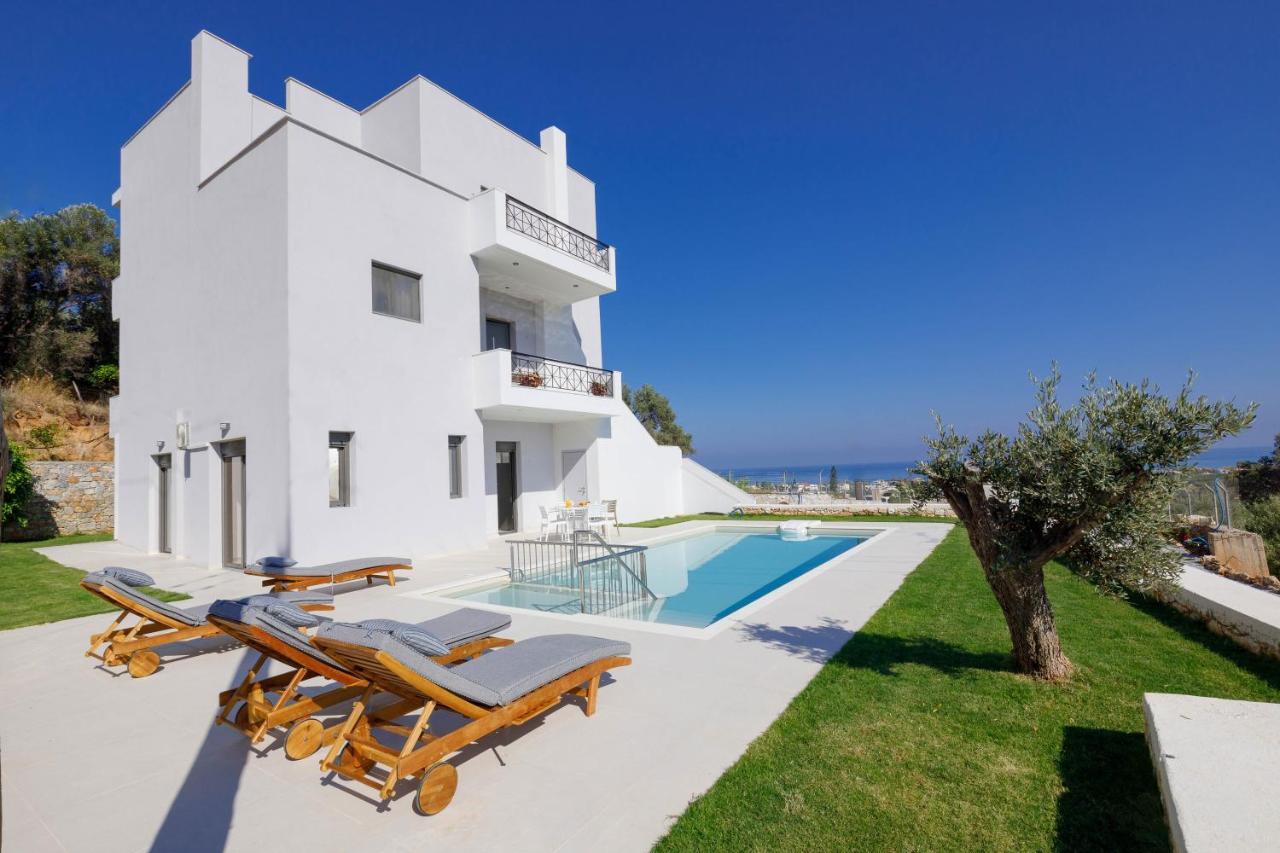 Apartment Tilio - New Apartment With Private Pool 1400M From The Beach Resmo Dış mekan fotoğraf