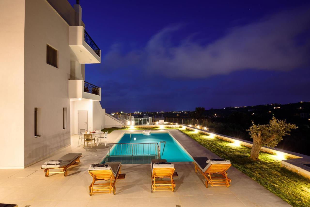 Apartment Tilio - New Apartment With Private Pool 1400M From The Beach Resmo Dış mekan fotoğraf