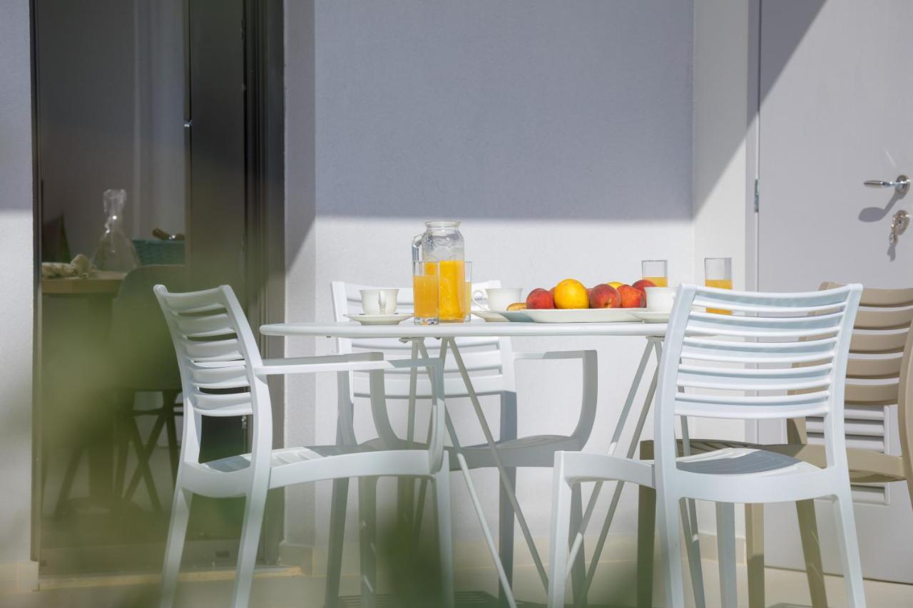 Apartment Tilio - New Apartment With Private Pool 1400M From The Beach Resmo Dış mekan fotoğraf